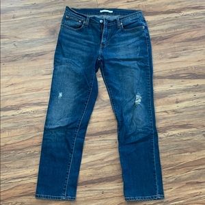 levi’s dark wash boyfriend jeans